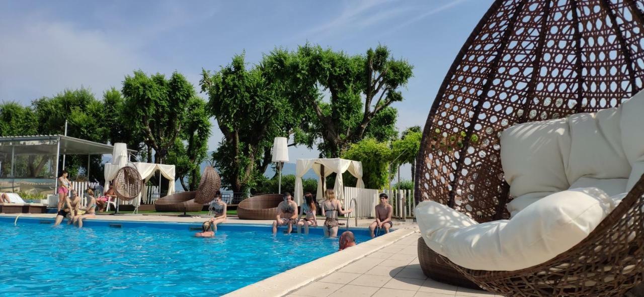 Beach Hotel Eurovil Predore Exterior photo