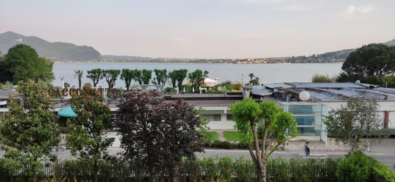 Beach Hotel Eurovil Predore Exterior photo